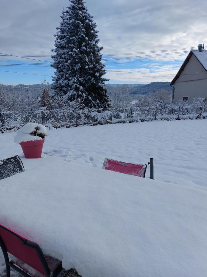 Entre Lacs Et Montagnes , Maison Individuelle,Lits Prepares, Parking Et Menage Inclus Baresia-sur-l'Ain ภายนอก รูปภาพ